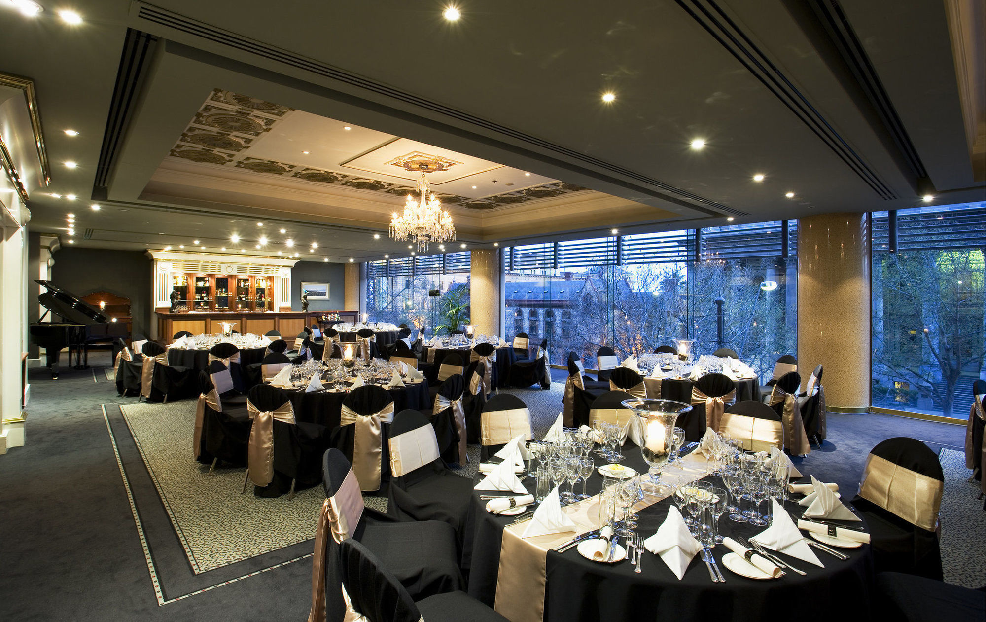 Отель Stamford Plaza Аделаида Ресторан фото The River Restaurant