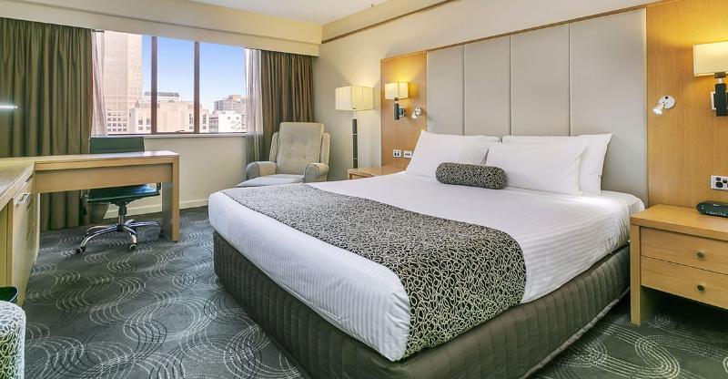 Отель Stamford Plaza Аделаида Экстерьер фото A room at the Hilton San Francisco